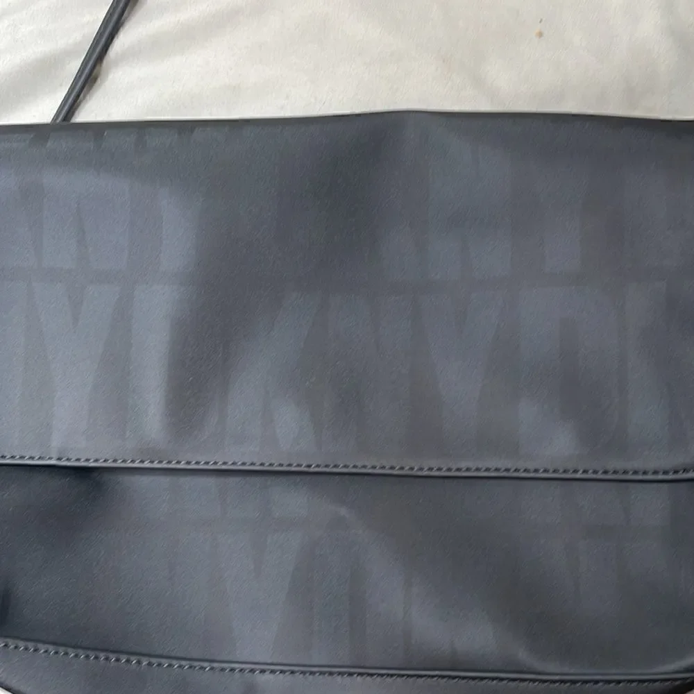 DKNY Grey Shoulder Bag.‎